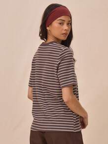 MUSERA 柔软触感圆领前袋短袖条纹T恤，90年代春夏街头风 - 彩色 - 查看 4