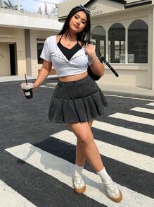 SHEIN EZwear Plus Size Women Czarna plisowana krótka spódnica casualowa o kroju litery A