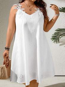 SHEIN LUNE Plus Size Women's Spring/Summer V-Neck Floral Lace Splicing Sleeveless Straight A-Line Dress, Elegant Resort/Casual Daily Wear, Fashionable And Versatile Loose Fit