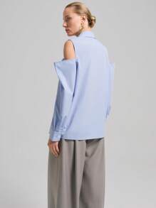 Ontre 2025 Women Off Shoulder Long Sleeve Single Button Casual Pocket Shirt - Blue - View 4
