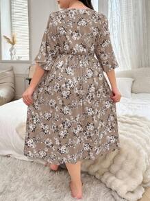 Plus Size Lace Cross V-Neck Floral Nightgown, For Fall, Cozy Outfit - Multicolor - View 2