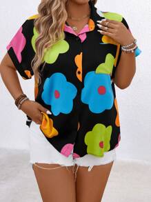 SHEIN LUNE Plus Size Colorblock Floral Print Short Sleeve Shirt