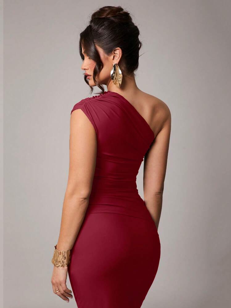 Silquee Top tipo tank de uso casual, romántico y elegante para una cita de San Valentín, con diseño de hombros oblicuos, ajuste ceñido, dobladillo asimétrico en tela elástica de punto de unicolor gris-marrón - Burdeos - Añade 2