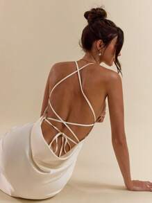 SHEIN BAE Langes rückenfreies Satinkleid mit tiefem V-Ausschnitt, Spaghettiträger & Bindung in Taille, elegant für Urlaub, Hochzeit, Geburtstag, Schule, Apricot & Weiß Farben