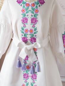 SHEIN Young Girl Abaya Kaftan Jalabiya Tunic, Indigenous Conservative Outfit, Rose Retro Print, Holiday Casual Fashion Waist Strap Tassel Pendant Dress