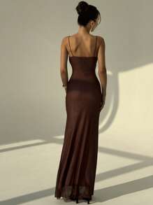 Aloruh 全新棕色甜美雏菊荷叶边装饰胸围褶皱设计修身网眼连衣裙，适合休闲活动和度假