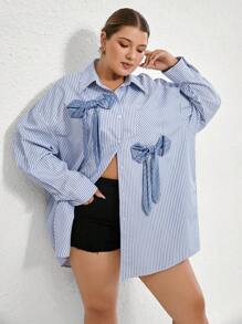 Aveloria Modichic 大码女式拼色蝴蝶结条纹别致时尚 3D 蝴蝶结长袖衬衫 - 藍白色 - 查看 5