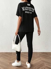 SHEIN 2 件套：孕妇休闲字母印花圆领落肩宽松 T 恤和紧身裤 - 黑色 - 查看 3