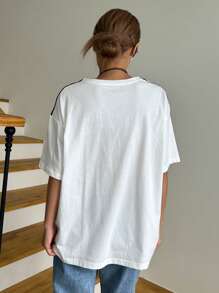 DAZY Letter Graphic Contrast Piping Drop Shoulder Tee Jersey - White - View 2