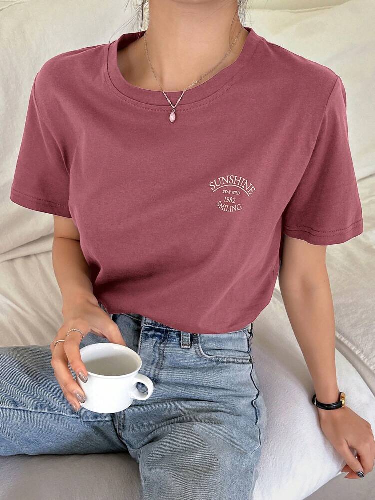 Slogan Graphic Tee SUNSHINE STAY WILD 1982 SMILING