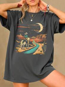 Flirla Plus Size Women Moon & Human Figure Print Round Neck Short Sleeve Casual T-Shirt - Dark Grey - View 1