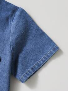 SHEIN Young Boy Cartoon Rabbit Letter Print Short Sleeve Single Breasted Pocket Denim Shirts Summer Outfit For Kids Easter