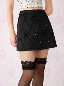 SHEIN MOD Falda acampanada con acento de lazo con tachas en estampado de cuadros