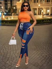SHEIN SXY Jeans de talla grande de mezclilla desgastados de alta elasticidad con cordón de malla de colores en la cintura, ajuste entallado