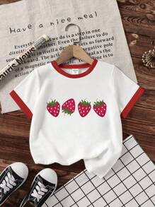 Camiseta de manga corta de cuello redondo con estampado de fresa para niña
