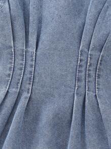 Vestido vaquero azul desgastado con cuello, mangas cortas y cintura con lazo para niñas pequeñas, para verano