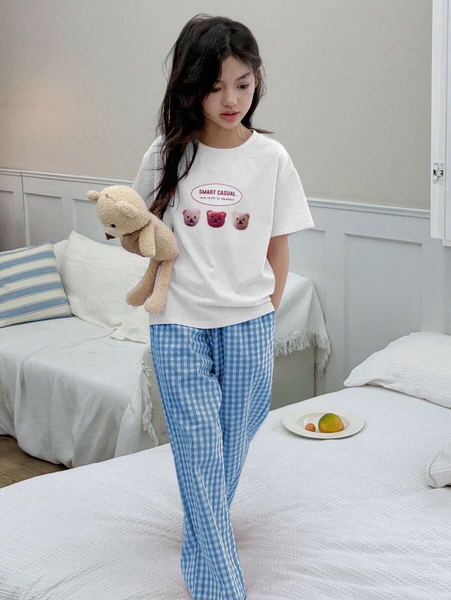 DAZY 2 件套 Tween 女童圆领熊印花针织短袖 T 恤 + 格子编织裤春夏装 - 藍白色 - 查看 1