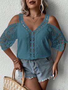 SHEIN Clasi Plus Size Vacation Casual Solid Color Lace Patchwork Open Shoulder Blouse
