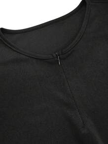 Manfinity Dauomo Men's Solid Zipper Henley Neck Short Sleeve T-Shirt And Drawstring Waist Shorts Set, Casual Outfit - Black - View 5