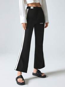 LYSMO 女款字母刺绣拼布侧缝喇叭裤 - 黑色 - 查看 3