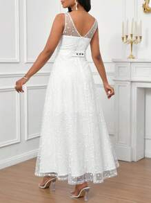 SHEIN Lady Vestido midi de mujer de cuello en V sólido blanco