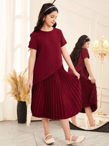 SHEIN Tween Girl Streetwear 纯色圆领短袖不对称上衣和百褶裙两件套 - 紅色 - 查看 3