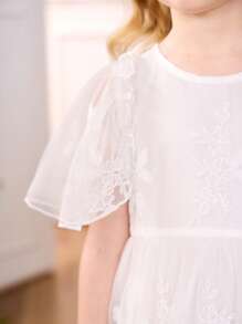 SHEIN Glamorique Kids Vestido de princesa blanco de tul bordado con encaje para niñas, elegante vestido de florista para bodas y ceremonias, adecuado para fiestas de verano y ocasiones de cumpleaños - Blanco - Ver 3