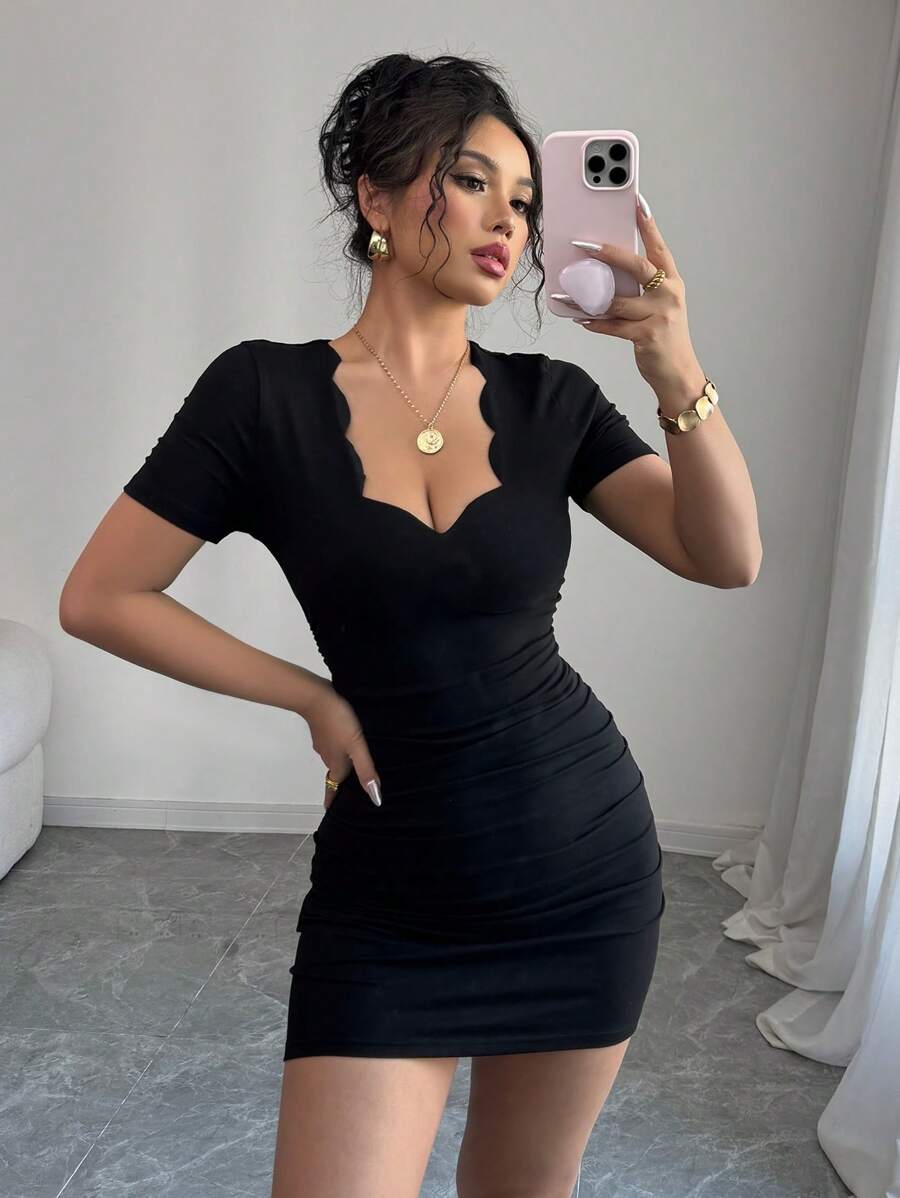 女士优雅性感荷叶边领口褶皱迷你连衣裙，夏季 - 黑色 - 查看 1