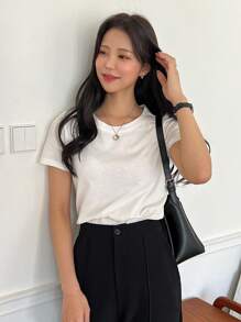 DAZY Solid Round Neck Tee - White - View 4