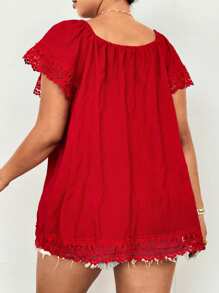 Flirla Blusa casual de mujer de talla grande con unicolor, inserto de encaje y mangas con volantes - Rojo - Ver 2