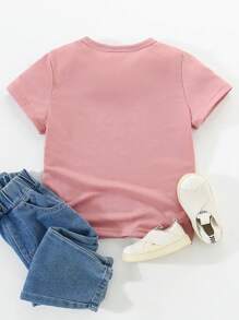 SHEIN تي شيرت أساسي بأكمام قصيرة مع طباعة شعار وأحرف بتصميم بسيط وأنيق للفتيات، متناسق مع الأم (يباع القطعتان بشكل منفصل)