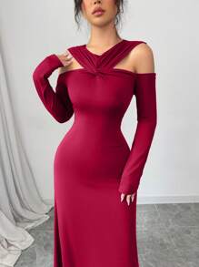 Modelyn 女式纯色露肩修身前扭纹长袖连衣裙 - 酒紅色 - 查看 4