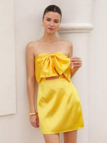 GENKIRA New Elegant French Style Sexy Strapless Mini Dress With Large Cinched Waist And Hollow-Out Design, Bodycon And Slim Fit Baby Yellow  For Summer - Yellow - View 3