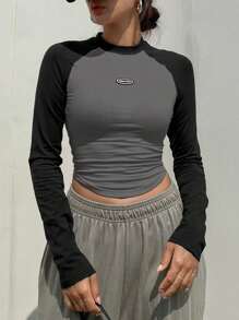 DAZY Koszulka z długim rękawem typu raglan i łatkami w blokach kolorów Y2k dla kobiet