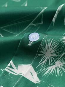 Manfinity RSRT Men's Palm Tree Print Single-Breasted Casual Short Sleeve Shirt - Dark Green - View 4