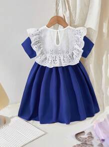 女童休闲连衣裙，带蝴蝶结、荷叶边下摆和纽扣装饰 - 藏蓝色 - 查看 2