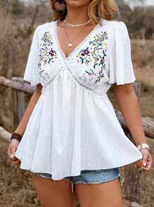 Franclia Plus Size Women European And American Style Fashion Versatile Floral Embroidery Patchwork Short Sleeve Blouse