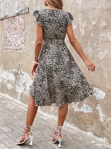 SHEIN LUNE 女士飘逸优雅豹纹荷叶边下摆裹身中长连衣裙 - 彩色 - 查看 2