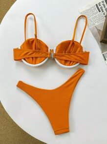 纯色修身细肩带钢圈上衣和短裤两件套女式夏季泳衣套装