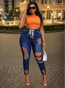 SHEIN SXY Jeans de talla grande de mezclilla desgastados de alta elasticidad con cordón de malla de colores en la cintura, ajuste entallado