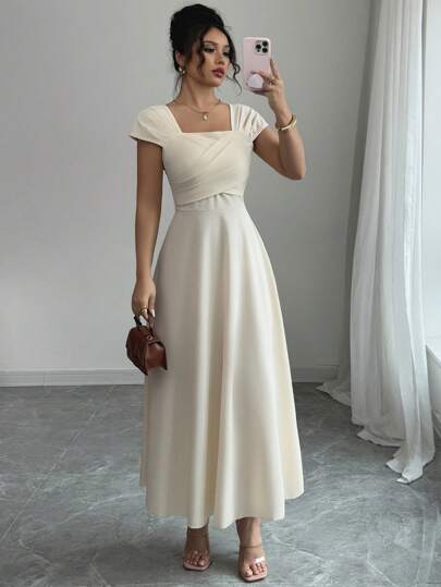 Modelyn Vestido elegante de mujer con cuello cuadrado, unicolor, cintura plisada y ajustado