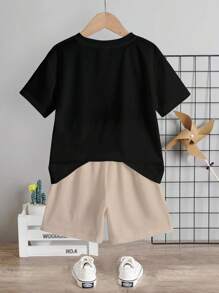 SHEIN Boy's Casual Stylish Geometric Split Patchwork Pattern, Iconic Logo Print Round Neck Short Sleeve Shorts 2pcs Set, Suitable For Summer