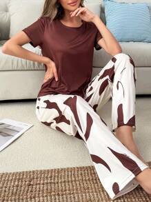 SHEIN Conjunto de pijama de mujer con estampado informal, de manga corta y pantalón