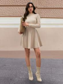 EURMUSE Women Plain Simple Fashion Skirt, Suitable For Summer - Cream - View 2