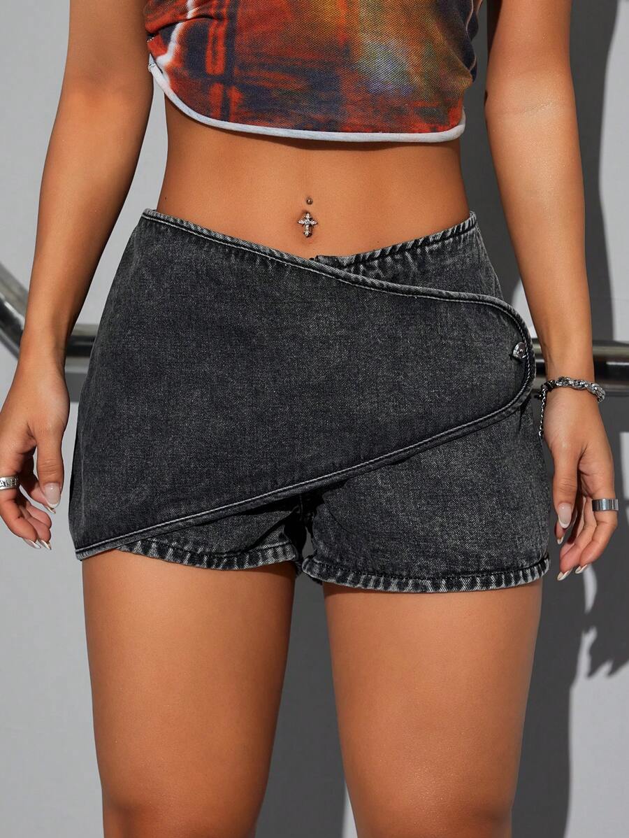 SHEIN ICON Women's Fashion Front Covered Denim Skort - Black - View 1