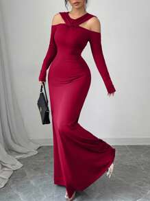 Modelyn 女式纯色露肩修身前扭纹长袖连衣裙 - 酒紅色 - 查看 5