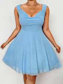 Flirla 大码女式优雅轻质网眼 V 领收腰短款无袖连衣裙 - 淺藍色 - 查看 5