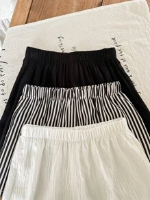 SHEIN LMoss Kids 3pcs/Set Tween Girls Minimalist Comfortable Striped & Solid Black/White Color Casual Shorts Set - Multicolor - View 6