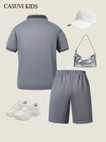 SHEIN Explorewe 2 件女童服装 - 灰色 Polo 衫和图案印花短裤套装，休闲校园风格百搭日常和运动装，适合春夏季 - 灰色 - 查看 2