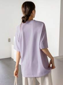 DAZY Áo thun hở vai họa tiết chữ mùa hè - Màu Lilac Tím - Xem 2